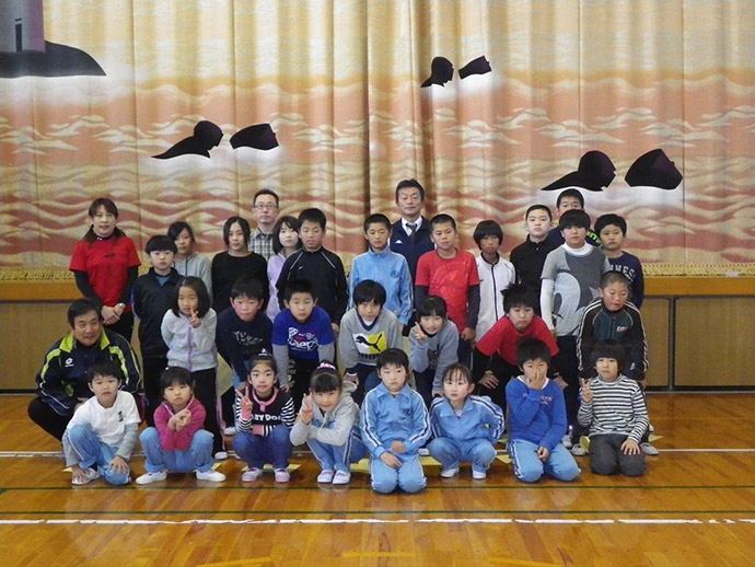 【姿勢工房ストレッチングオフィス】小学校で姿勢改善ストレッチ