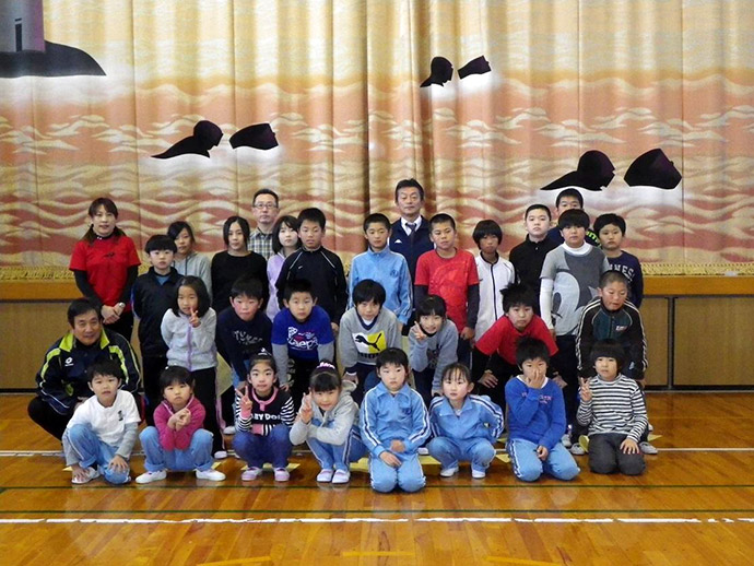 【姿勢工房ストレッチングオフィス】小学校で姿勢改善ストレッチ