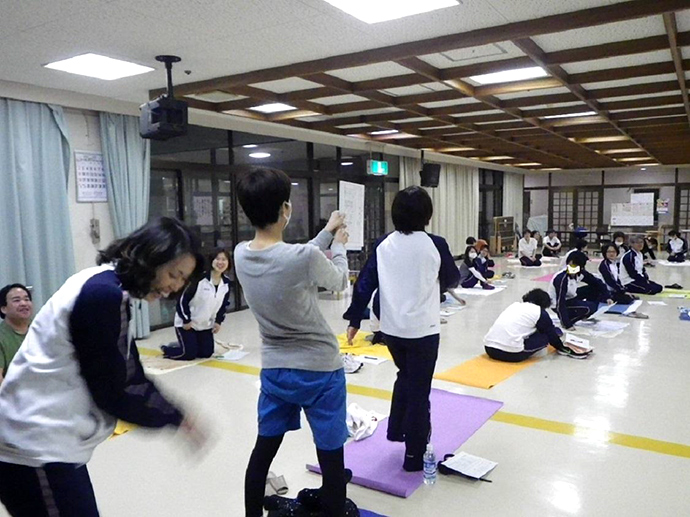【姿勢工房ストレッチングオフィス】介護のお仕事で頑張る方にストレッチ