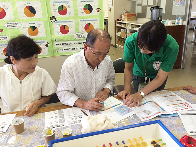 【岡山県総社市】0.7%塩分濃度のみそ汁試飲から、減塩・適塩食生活普及へ