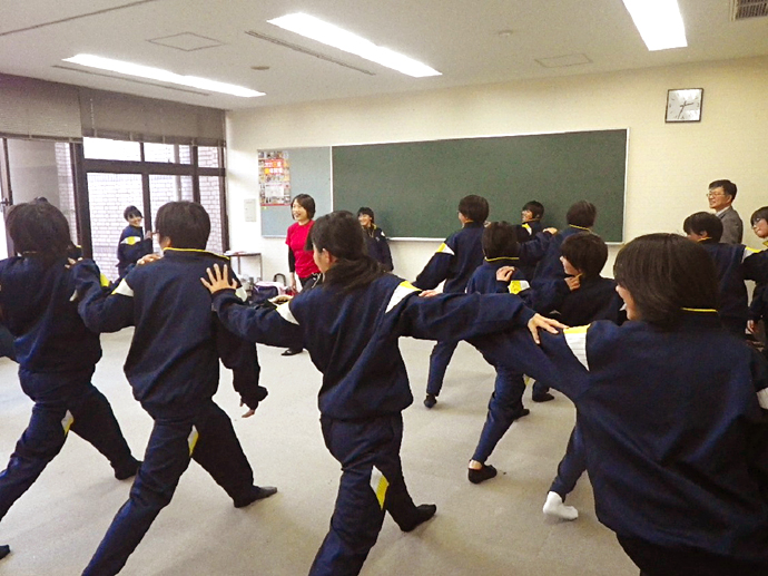 【姿勢工房ストレッチングオフィス】明和中学校ソフトボール部
