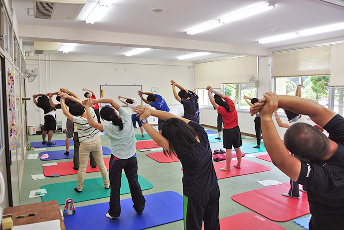 【姿勢工房ストレッチングオフィス】三重県立特別支援学校東紀州くろしお学園の教職員様向け 「腰痛予防教室」