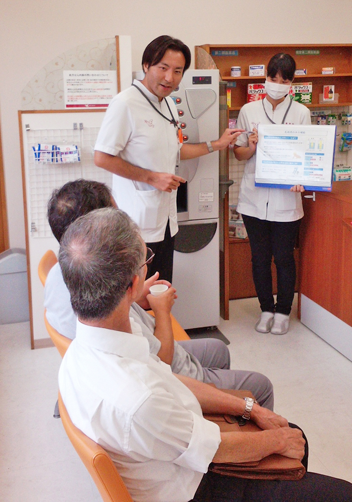 【株式会社アインホールディングス】調剤薬局14店舗にて熱中症対策セミナーを開催しました