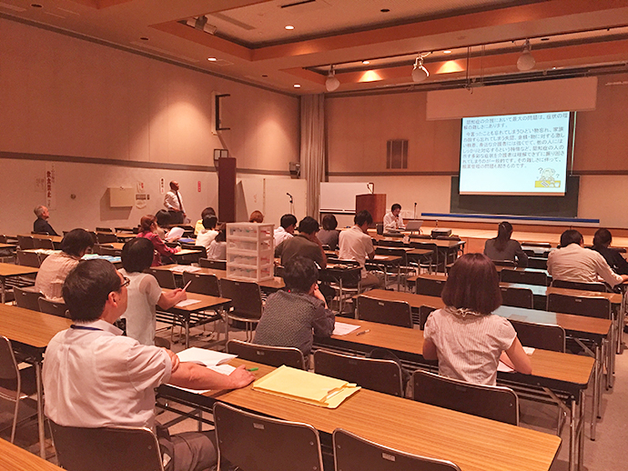 【有限会社 クローバー薬局(わかば薬局/シオン薬局)】『薬や服薬についての研修会』