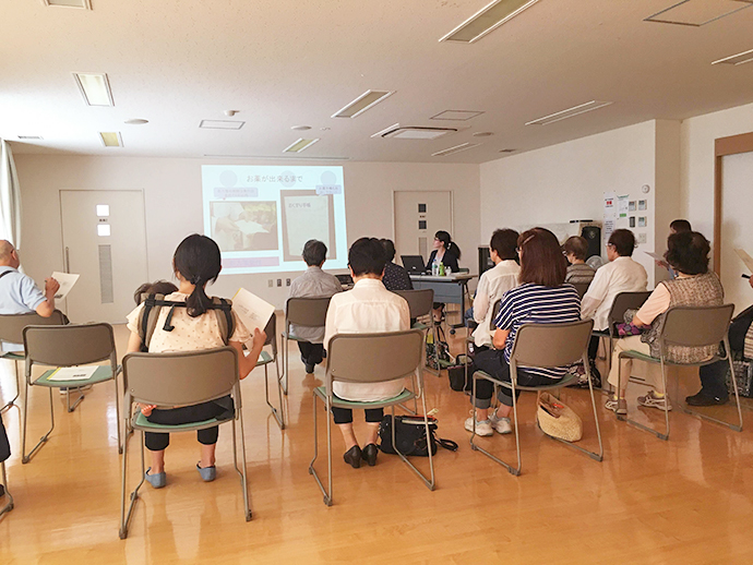 【田辺薬局株式会社】鶴見西口店 地域ケアプラザお薬講演