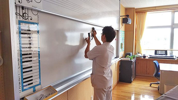 【株式会社　いちい】岩崎小学校、中学校の環境検査を実施しました