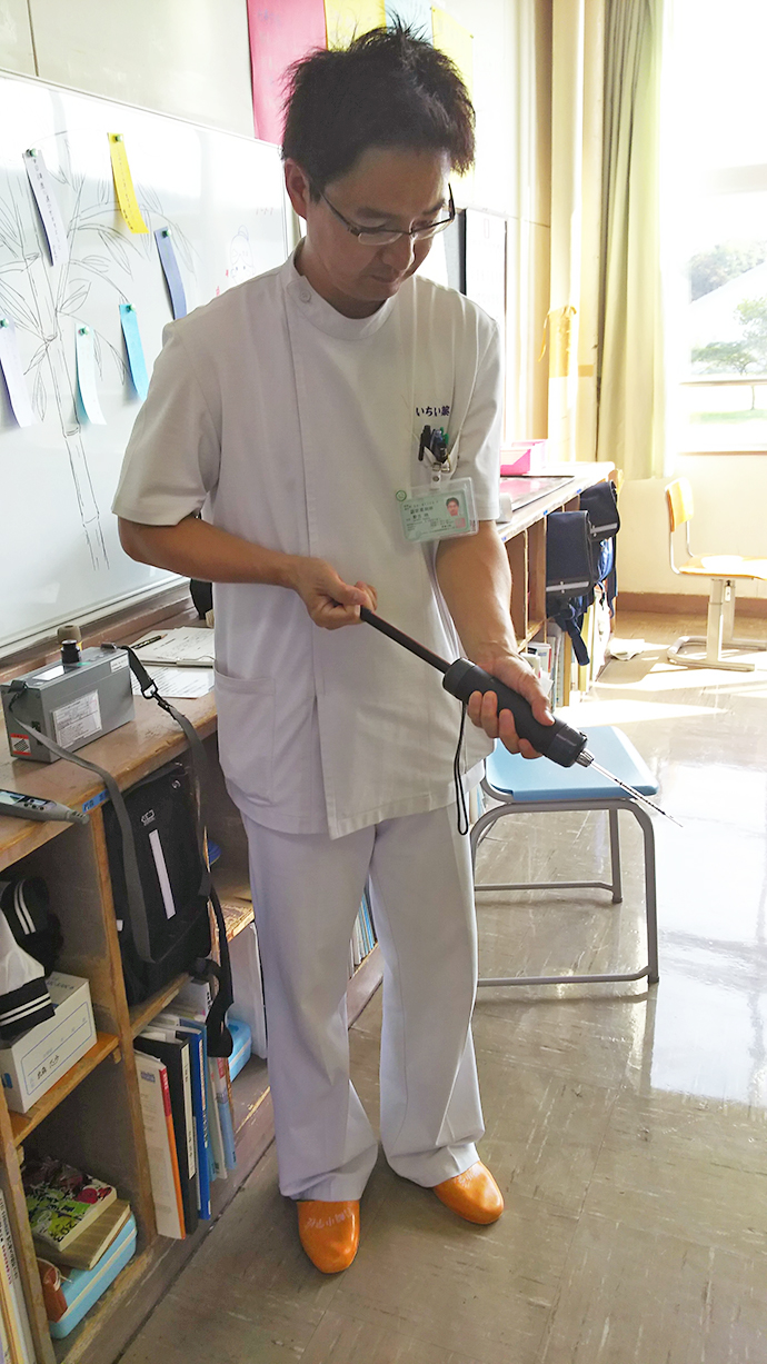 【株式会社　いちい】岩崎小学校、中学校の環境検査を実施しました
