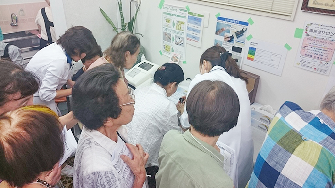 【株式会社ファーマみらい】(スクエア薬局用賀)健康フェア