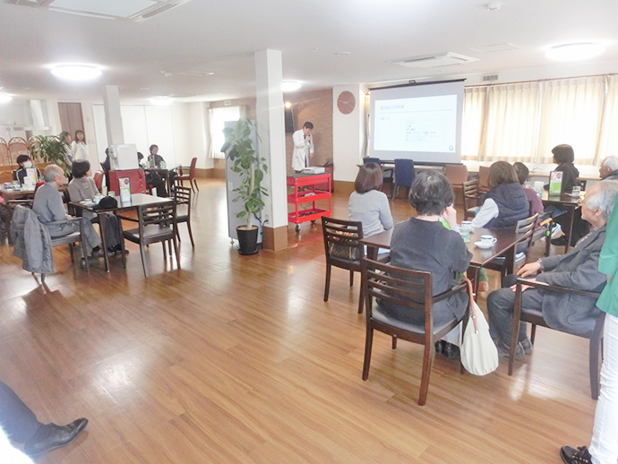 【有限会社 はら薬局】ライムカフェでの認知症予防講座