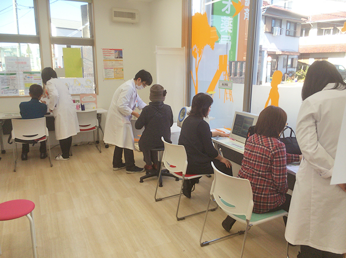 【ピノキオ商事 株式会社】2017年2月4日ピノキオ薬局忠節店で健康フェスタを開催しました。
