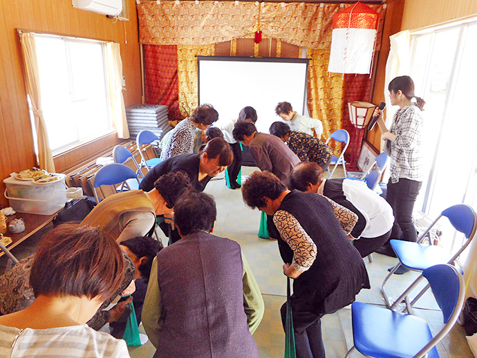 【株式会社　ファーマシィ】川跡地区「武志茶のん話会」にて、ゴムバンドを使った筋力トレーニング「健康バンド講習会」を行いました。