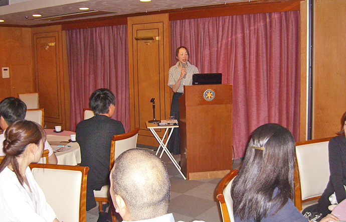 【株式会社萬屋薬局】第9回健康講演会を開催しました。