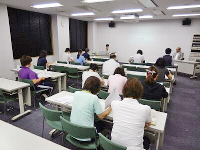 【クラフト株式会社】京都府久御山町にて「介護職のための高齢者の薬の注意事項」の勉強会を行いました