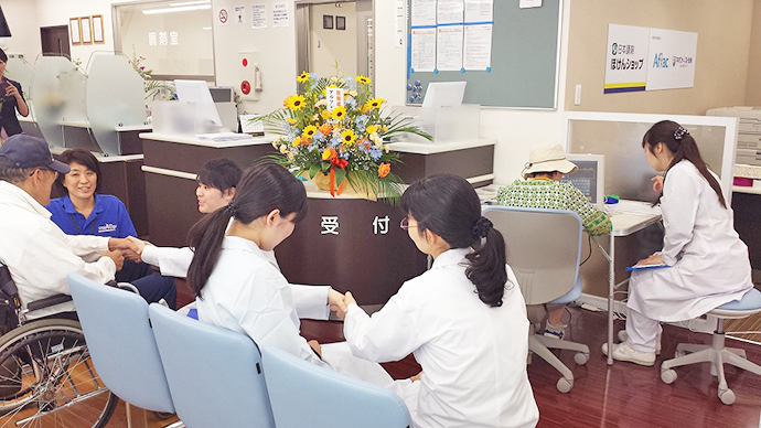 【日本調剤株式会社】日本調剤 調布薬局にて、健康イベントを実施しました