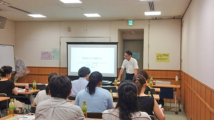 【クラフト株式会社】さくら薬局駿河台店(他7店舗合同開催)で、市民講座『認知症について』を開催致しました