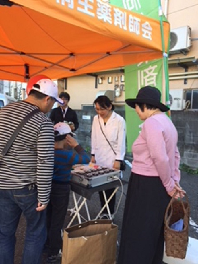 【株式会社ファーマみらい】桐生薬剤師会共催_健康増進活動（糸ヤ通りいらっしゃいませ）