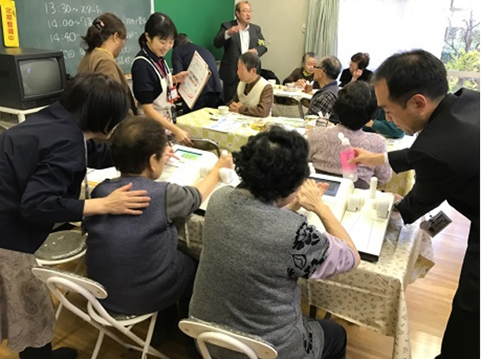 【株式会社アイセイ薬局】南千住店「Mカフェ~汐入~」での健康チェックイベント実施