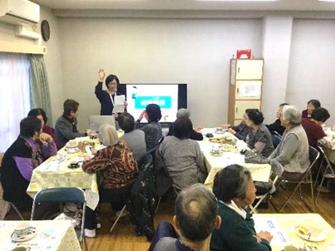 【株式会社アイセイ薬局】南千住店「Mカフェ~汐入~」での健康チェックイベント実施