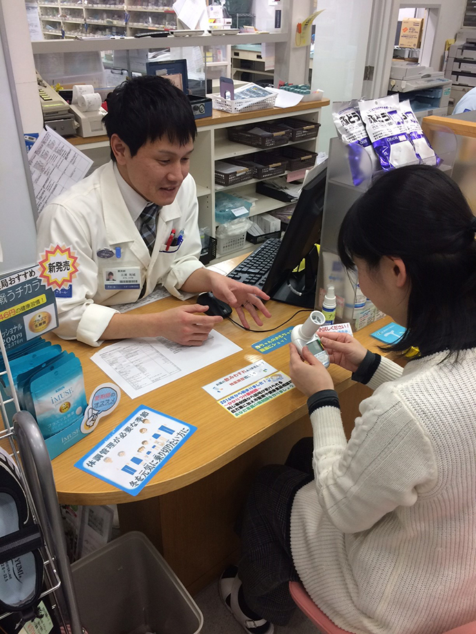 【クオール株式会社】クオール薬局南車崎店 健康相談、肺年齢測定会