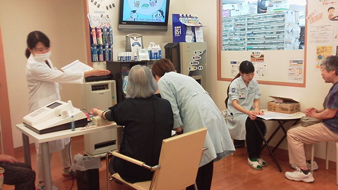 【クオール株式会社】クオール薬局奥沢店 健康フェアを開催いたしました