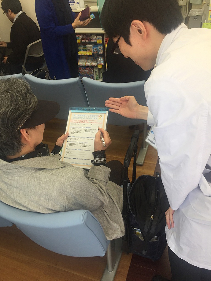 【日本調剤株式会社】日本調剤 塚口駅前薬局が健康イベント(血管年齢測定)を開催