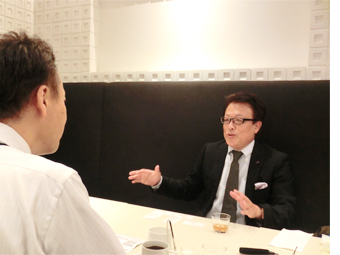 上山泰寛氏と西川りゅうじん氏