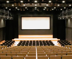 会場：丸ビルホール