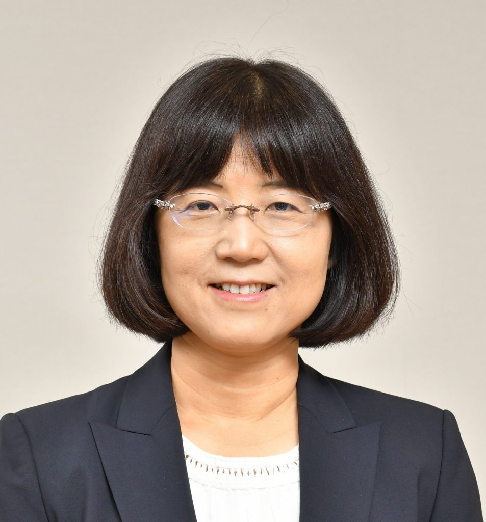 津下 一代 氏